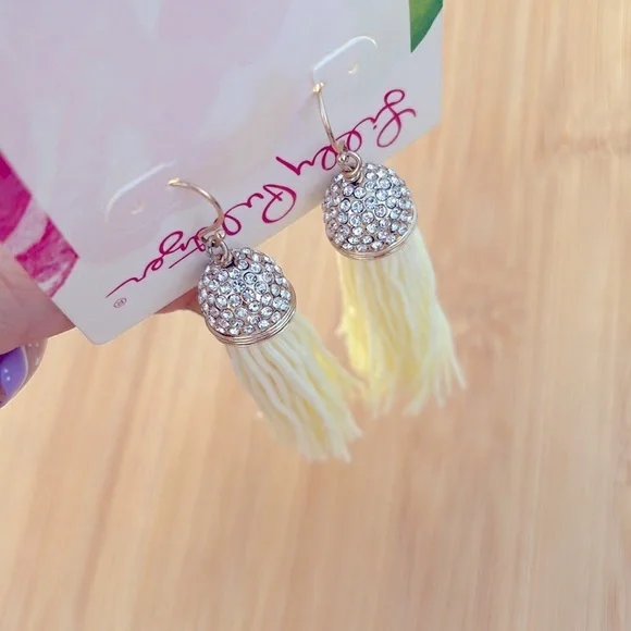 Brand New Lilly Pulitzer Resort White Tassel Earrings Gold Tone Rhinestone Drop - Picture 7 of 12